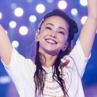 安室奈美恵 (Namie Amuro)